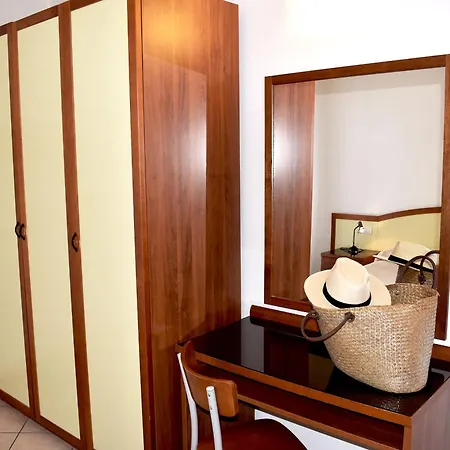 Ilios Aparthotel 3*